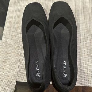 Square Toe V-Cut Flats (Margot 2.0)